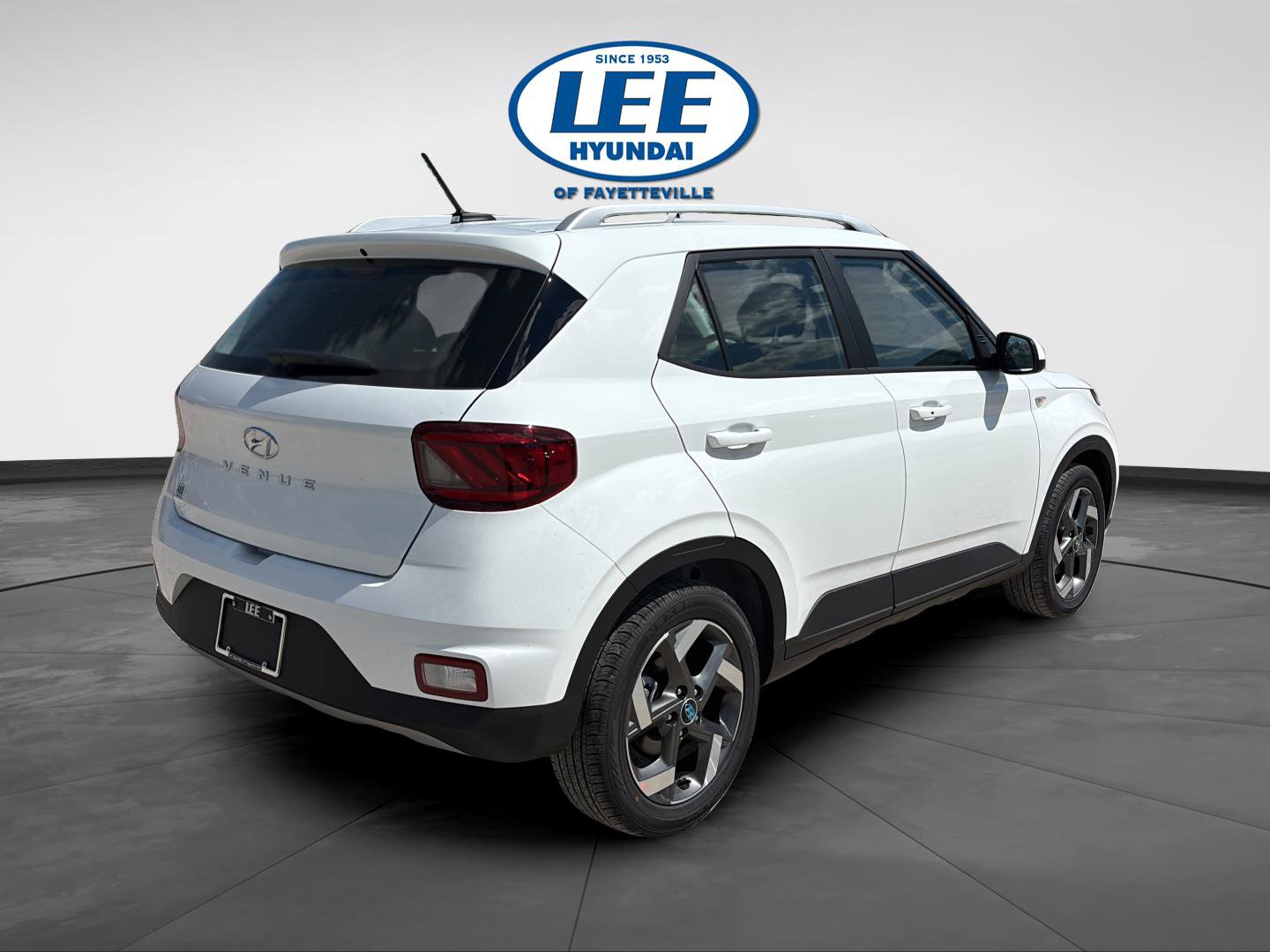 New 2026 Hyundai Venue SEL FWD image 3