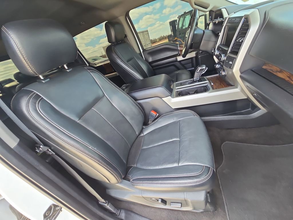 Used 2020 Ford F150 Lariat image 10