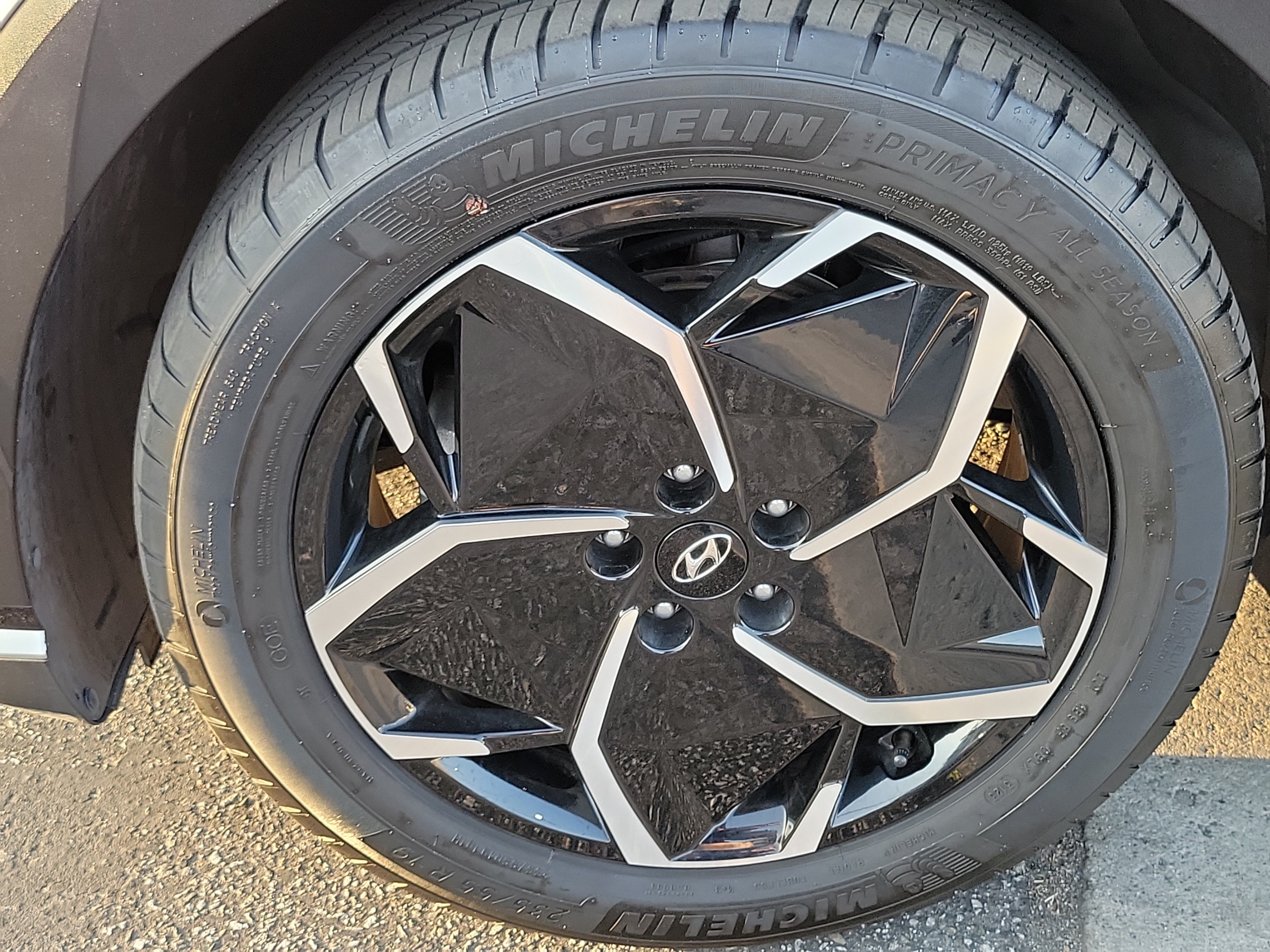 Certified 2024 Hyundai Ioniq 5 SEL RWD image 7