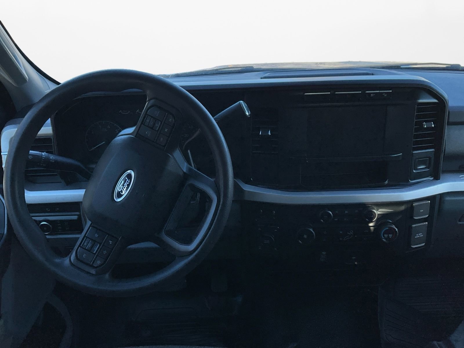 Used 2024 Ford F350 XLT w/ FX4 Off-Road Package image 10