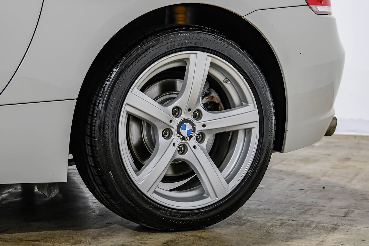 Used 2011 BMW Z4 sDrive30i w/ Premium Pkg RWD image 50