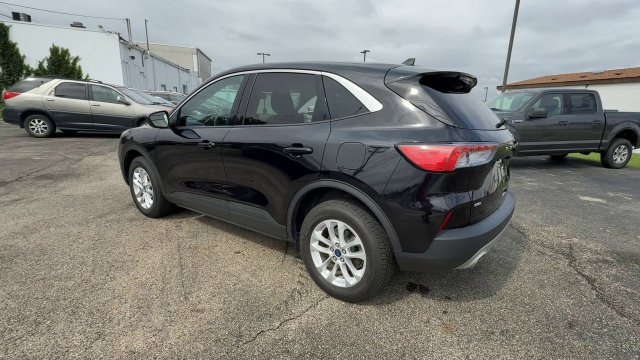 Used 2021 Ford Escape SE w/ Cold Weather Package AWD/4WD image 6
