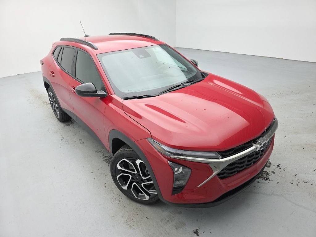 New 2026 Chevrolet Trax RS w/ Driver Confidence Package FWD image 2