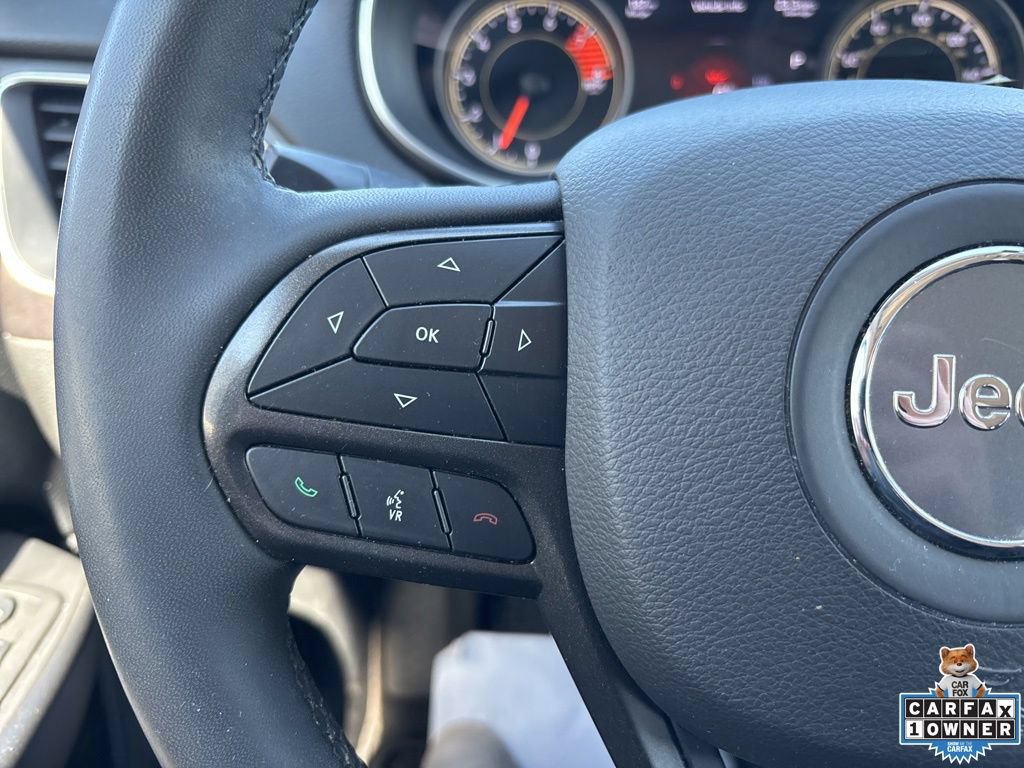 Used 2022 Jeep Cherokee Trailhawk w/ Comfort/Convenience Group AWD/4WD image 59