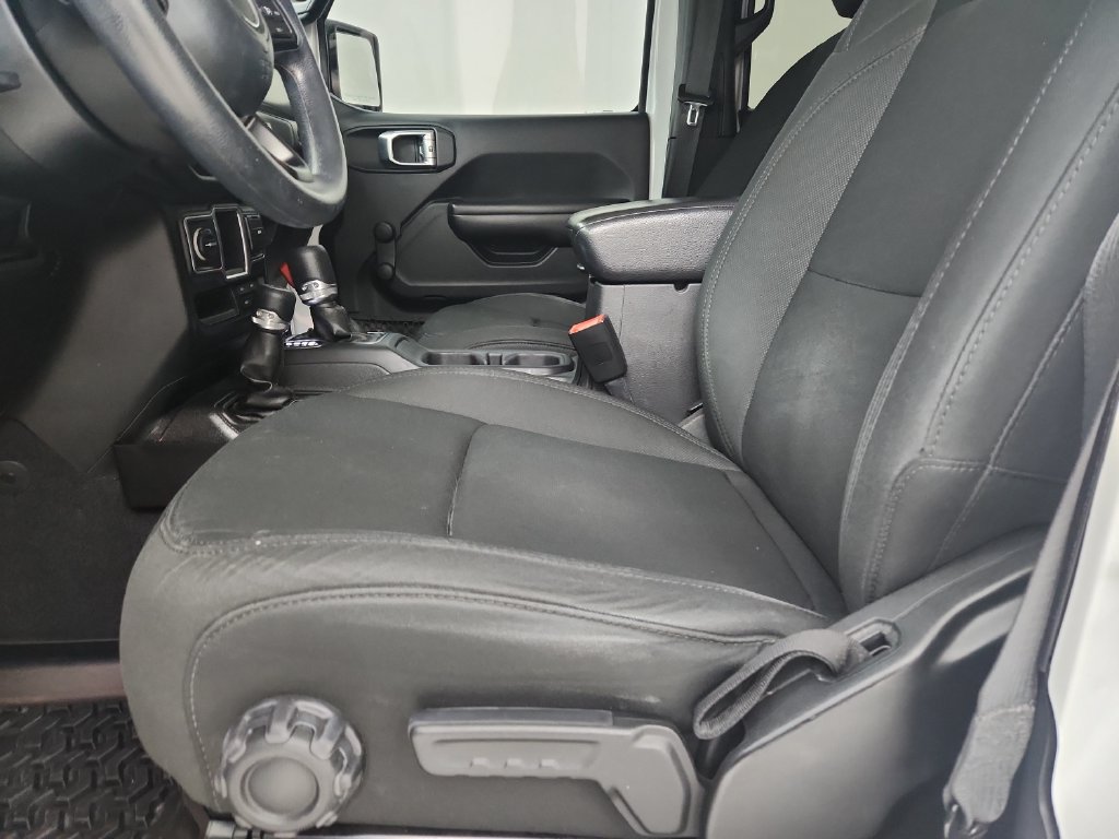 Used 2018 Jeep Wrangler Unlimited Sport AWD/4WD image 22