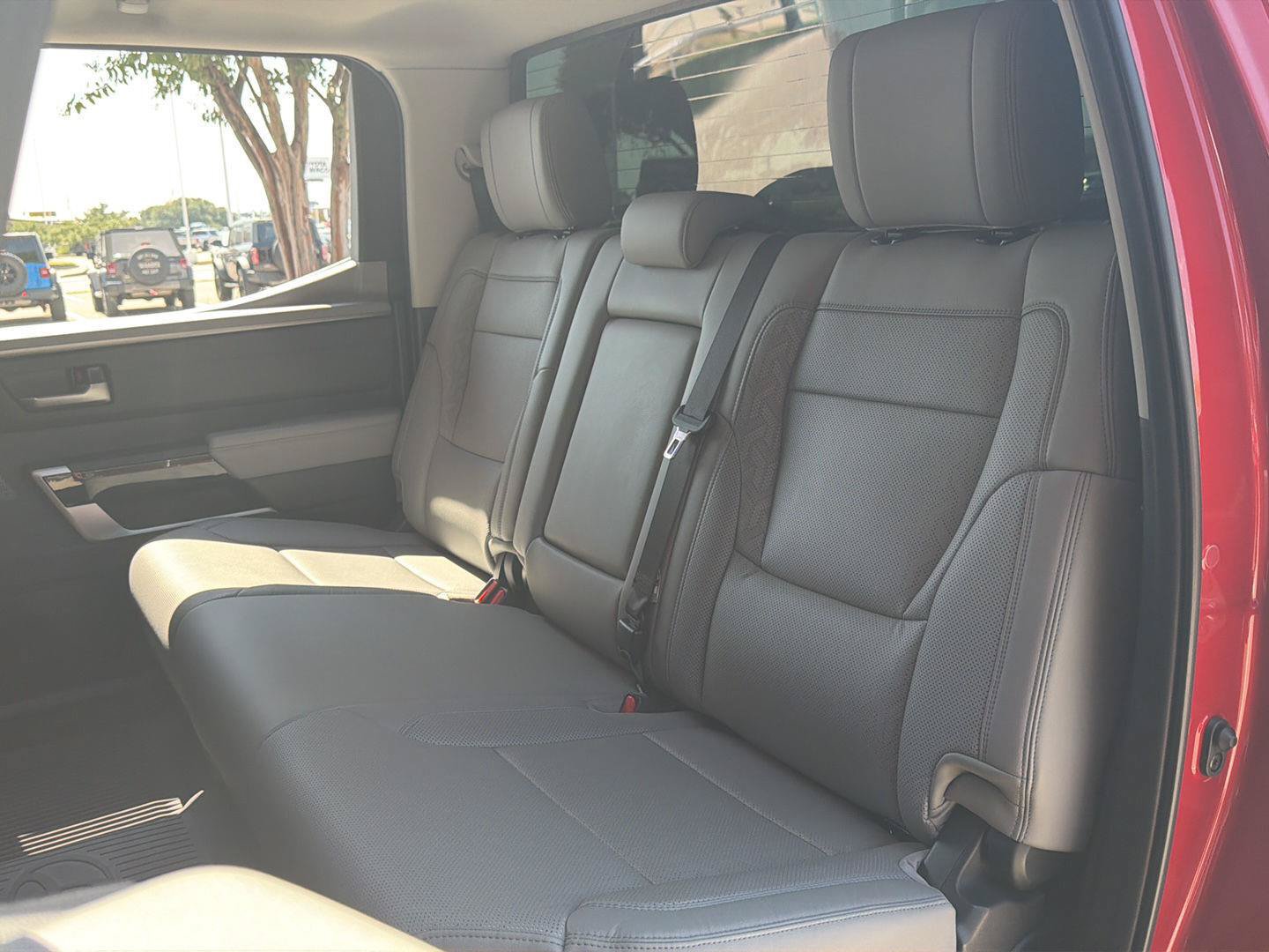 Used 2024 Toyota Tundra Limited AWD/4WD image 11