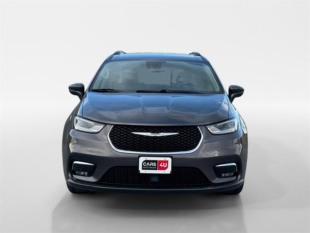 Used 2022 Chrysler Pacifica Touring-L image 2