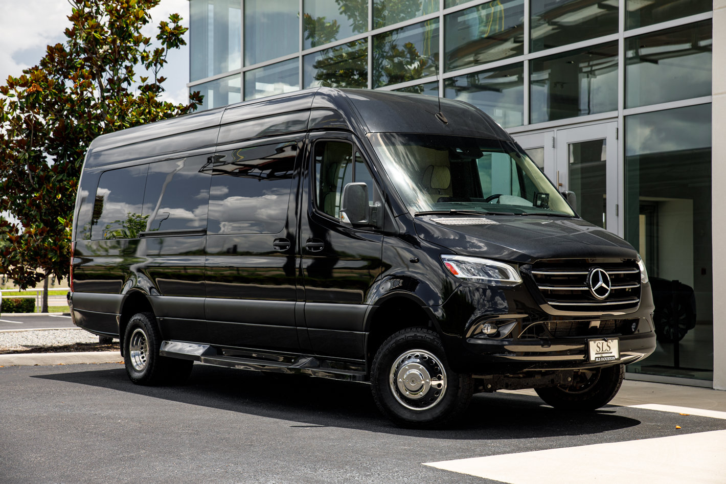 Used 2023 Mercedes-Benz Sprinter 3500 w/ Parking Package video 1