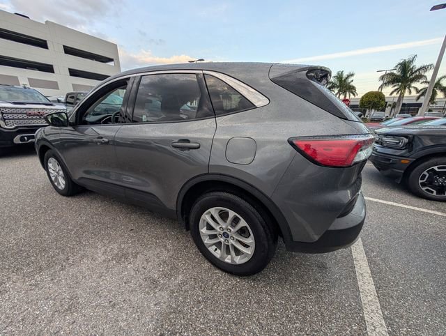 Certified 2022 Ford Escape SE FWD image 9