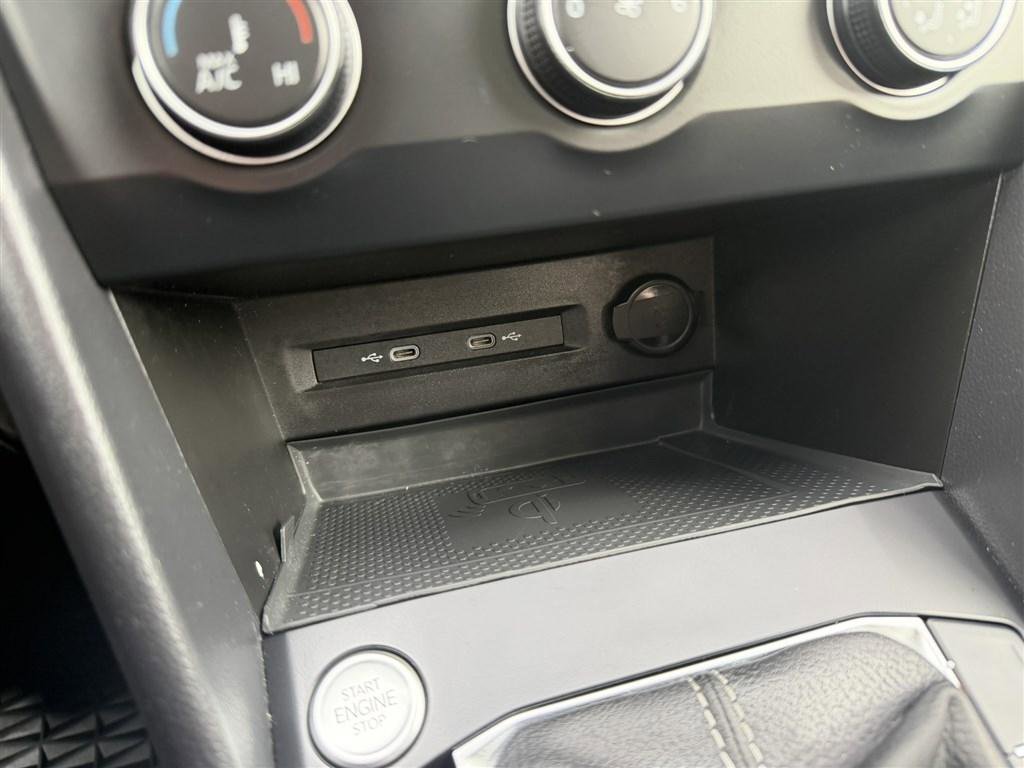 Used 2022 Volkswagen Taos SE image 30