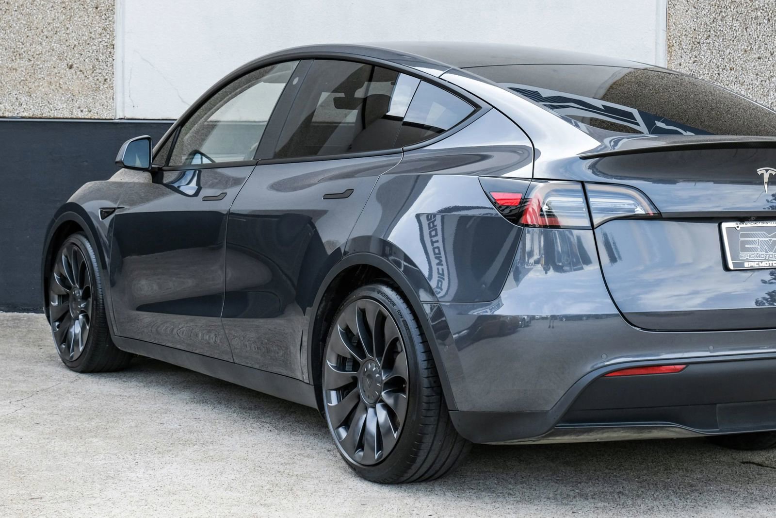 Used 2022 Tesla Model Y Performance AWD/4WD image 11