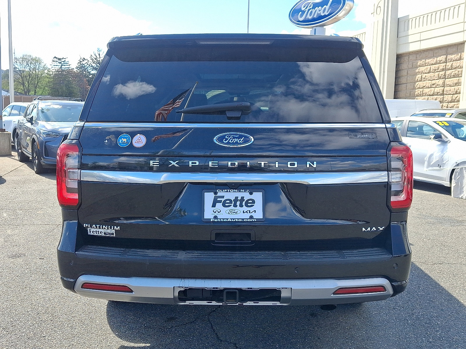 Used 2023 Ford Expedition Max Platinum AWD/4WD image 5