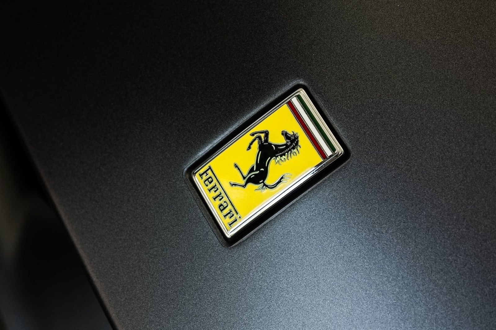 Used 2021 Ferrari 812 GTS RWD image 46
