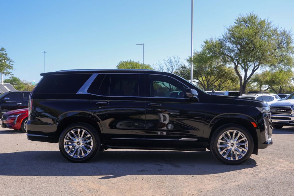 Used 2022 Cadillac Escalade Premium Luxury image 5