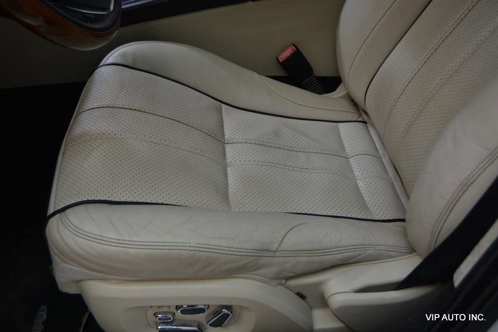 Used 2012 Jaguar XJ L image 17
