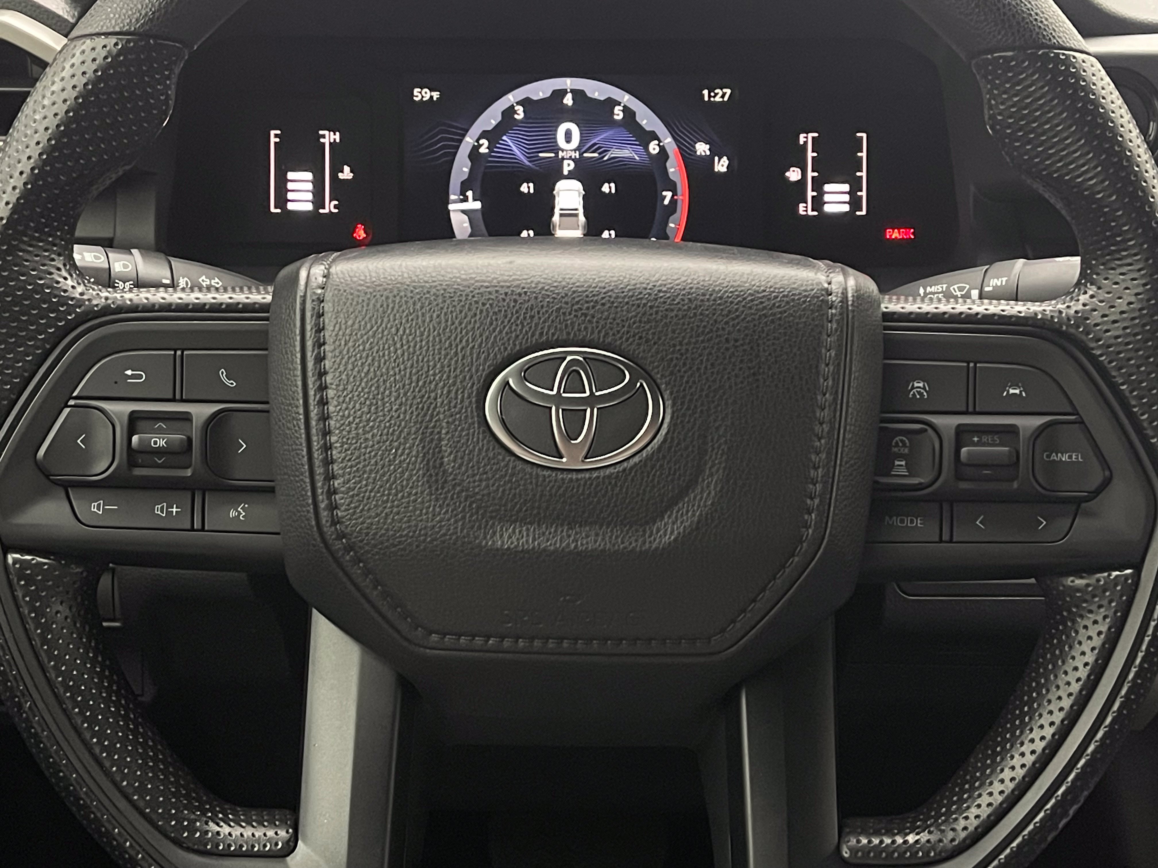 Used 2025 Toyota Tacoma SR5 AWD/4WD image 18