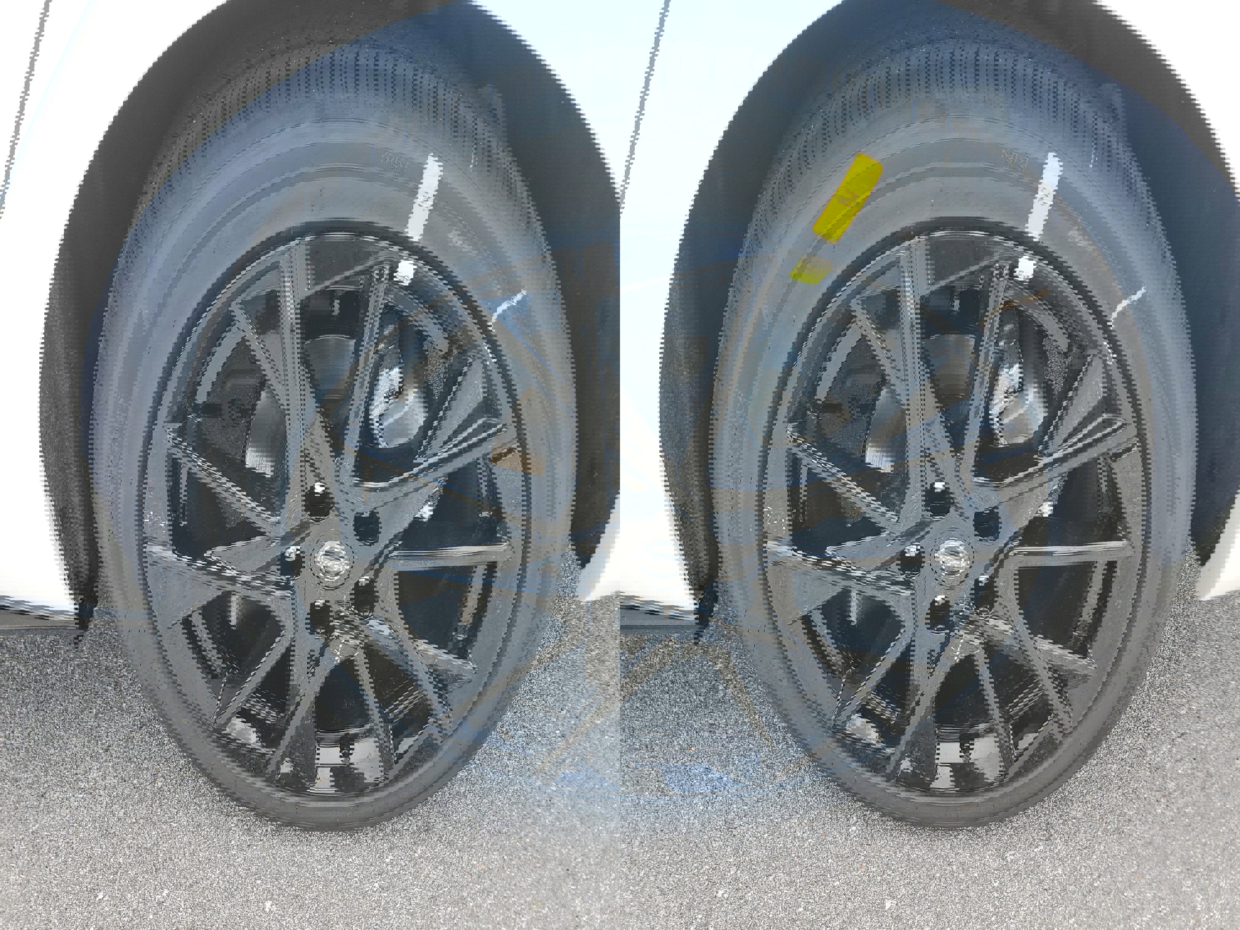 New 2025 Nissan Sentra SR w/ Midnight Edition image 7