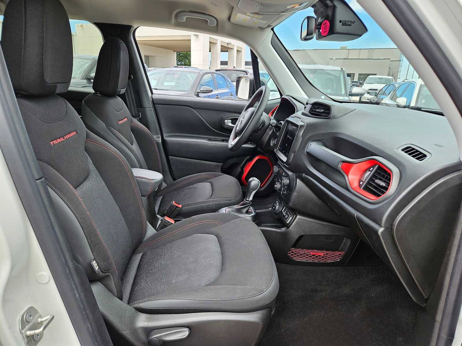Used 2023 Jeep Renegade Trailhawk AWD/4WD image 21