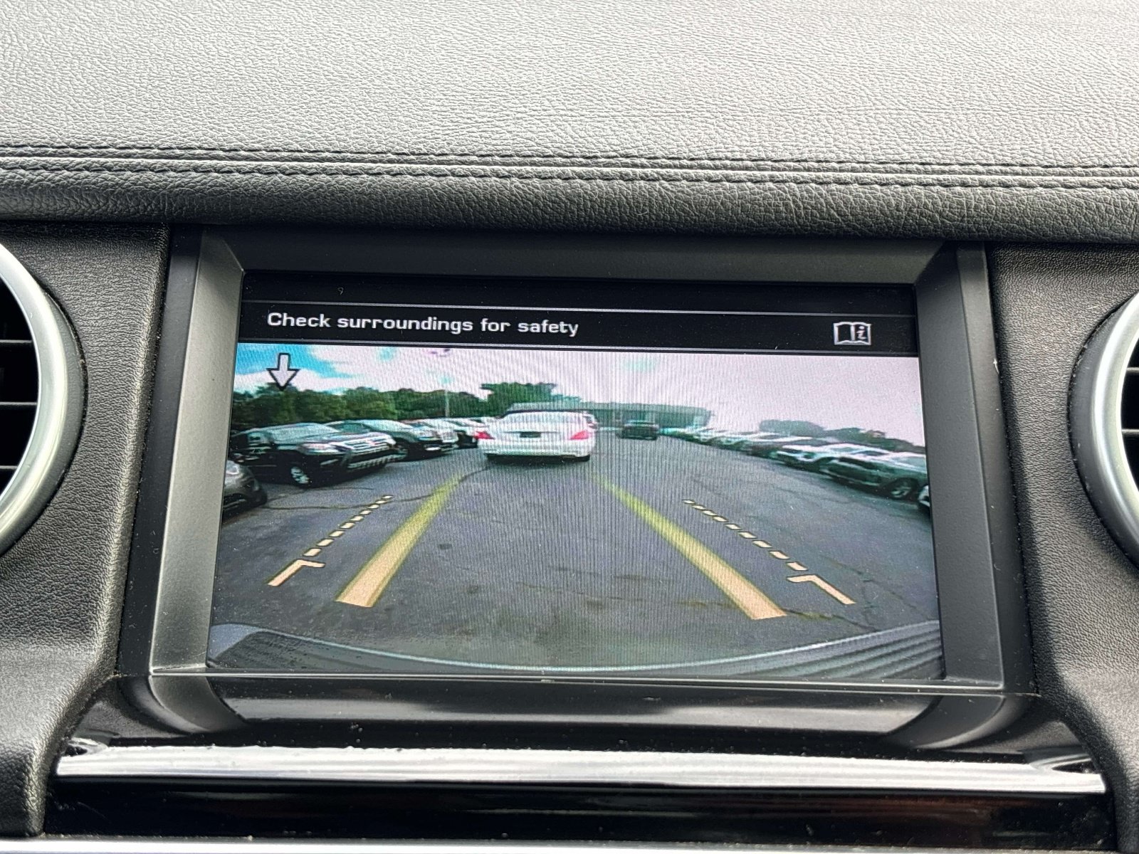 Used 2016 Land Rover LR4 HSE AWD/4WD image 21