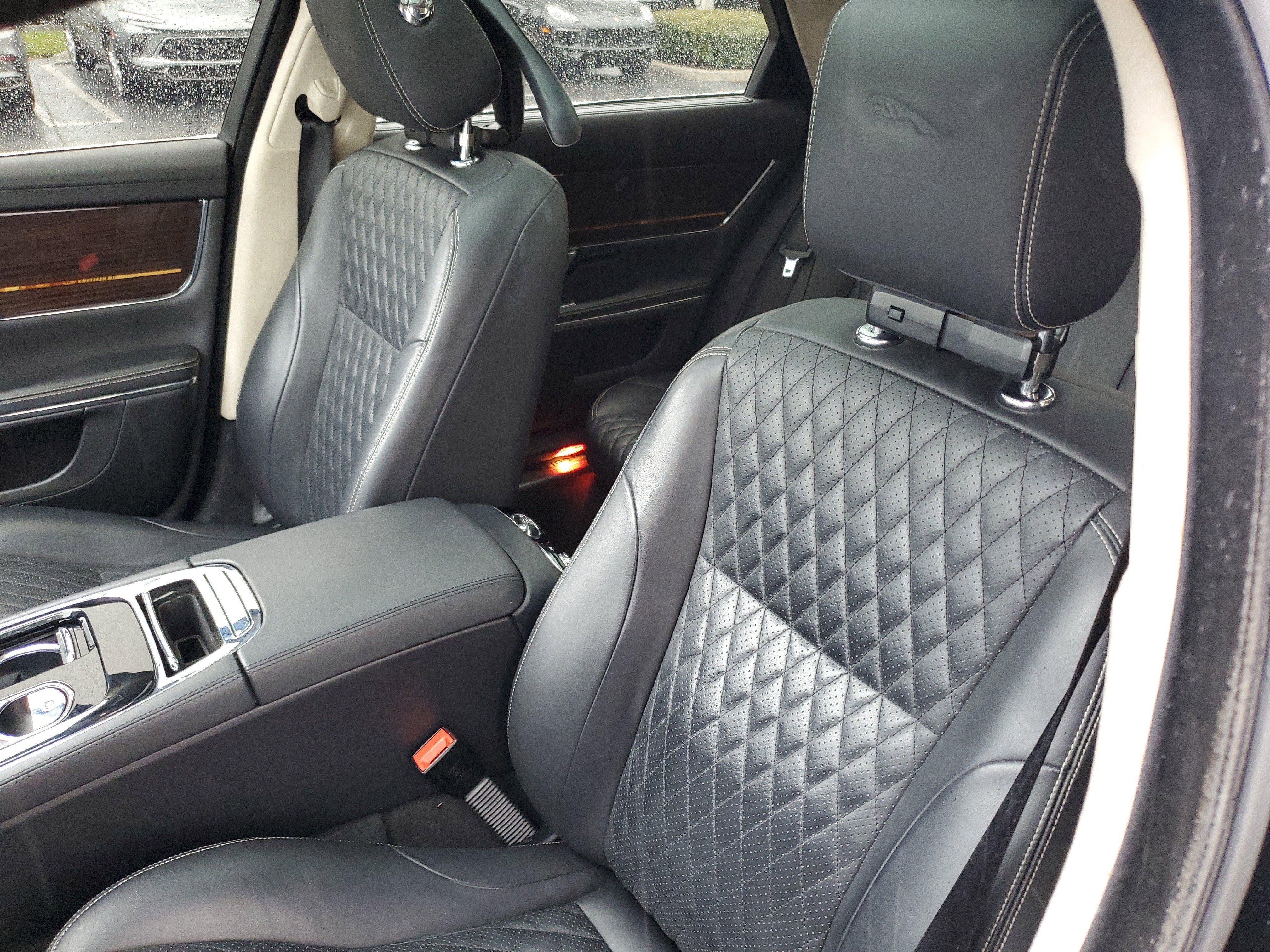 Used 2019 Jaguar XJ L Supercharged image 20