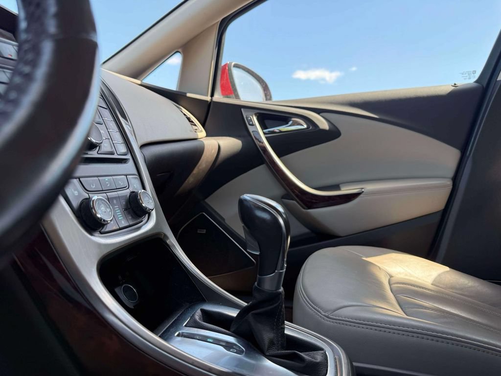 Used 2014 Buick Verano Leather FWD image 21