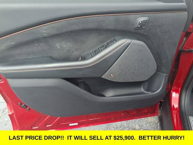 Used 2021 Ford Mustang Mach-E GT image 13