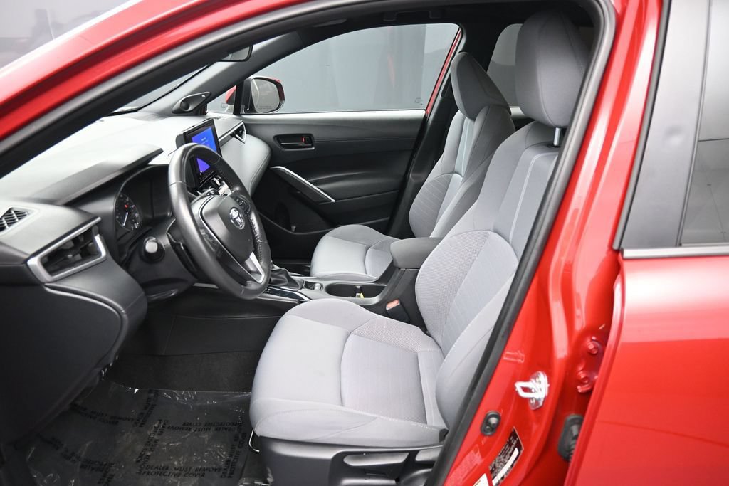 Used 2024 Toyota Corolla Cross AWD Hybrid w/ Moonroof Package image 19