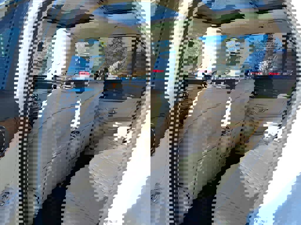 Used 2022 Mercedes-Benz GLC 300 4MATIC image 21