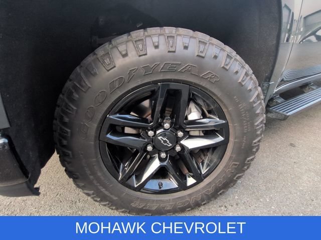 Used 2021 Chevrolet Silverado 1500 LT Trail Boss AWD/4WD image 33