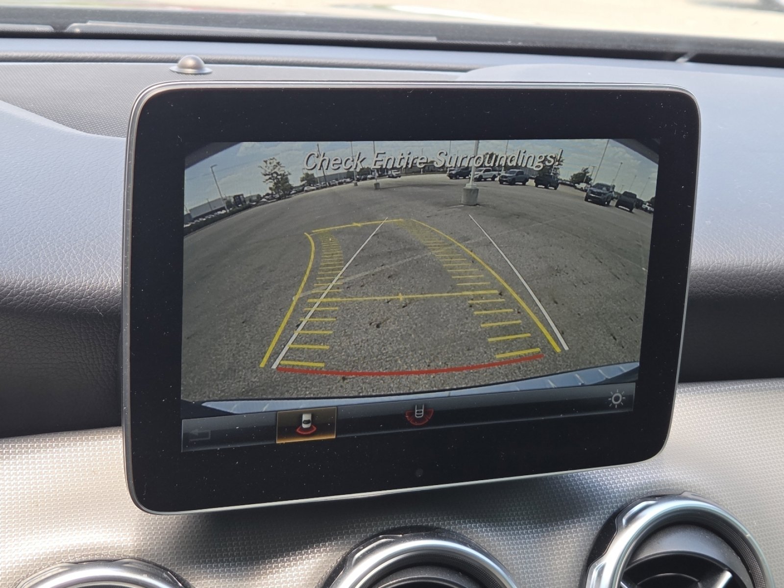 Used 2020 Mercedes-Benz GLA 250 4MATIC image 7