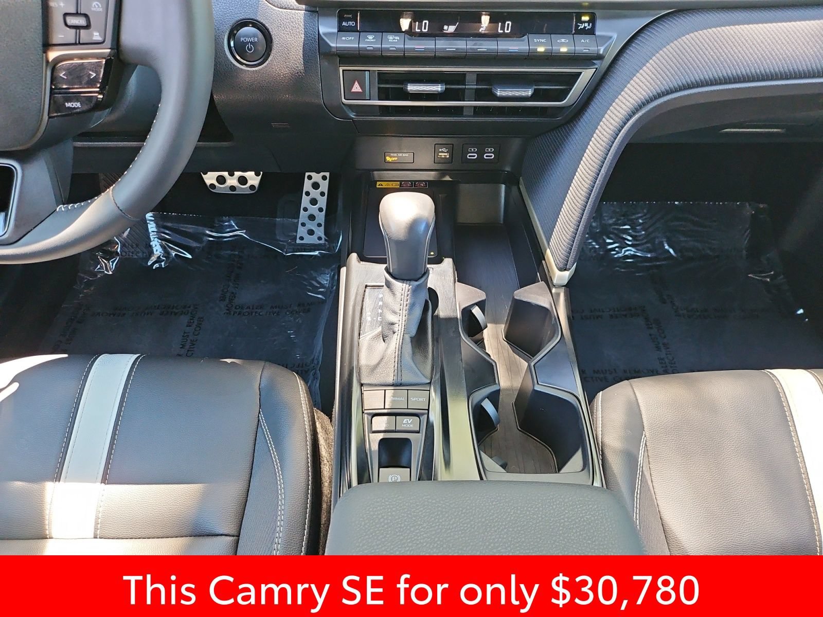 Used 2025 Toyota Camry SE w/ Convenience Package FWD image 31