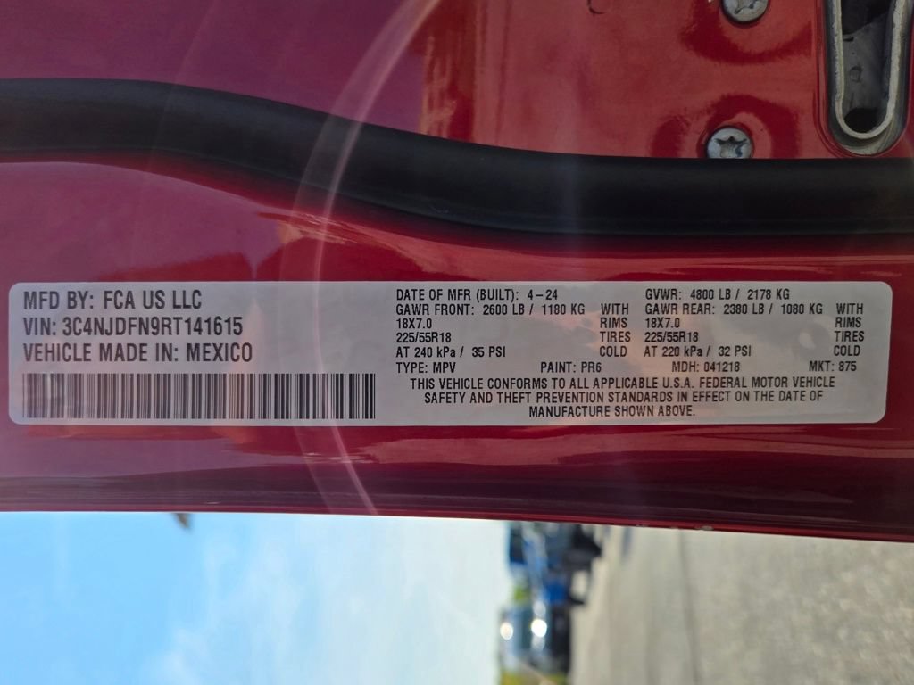 Used 2024 Jeep Compass Latitude AWD/4WD image 31