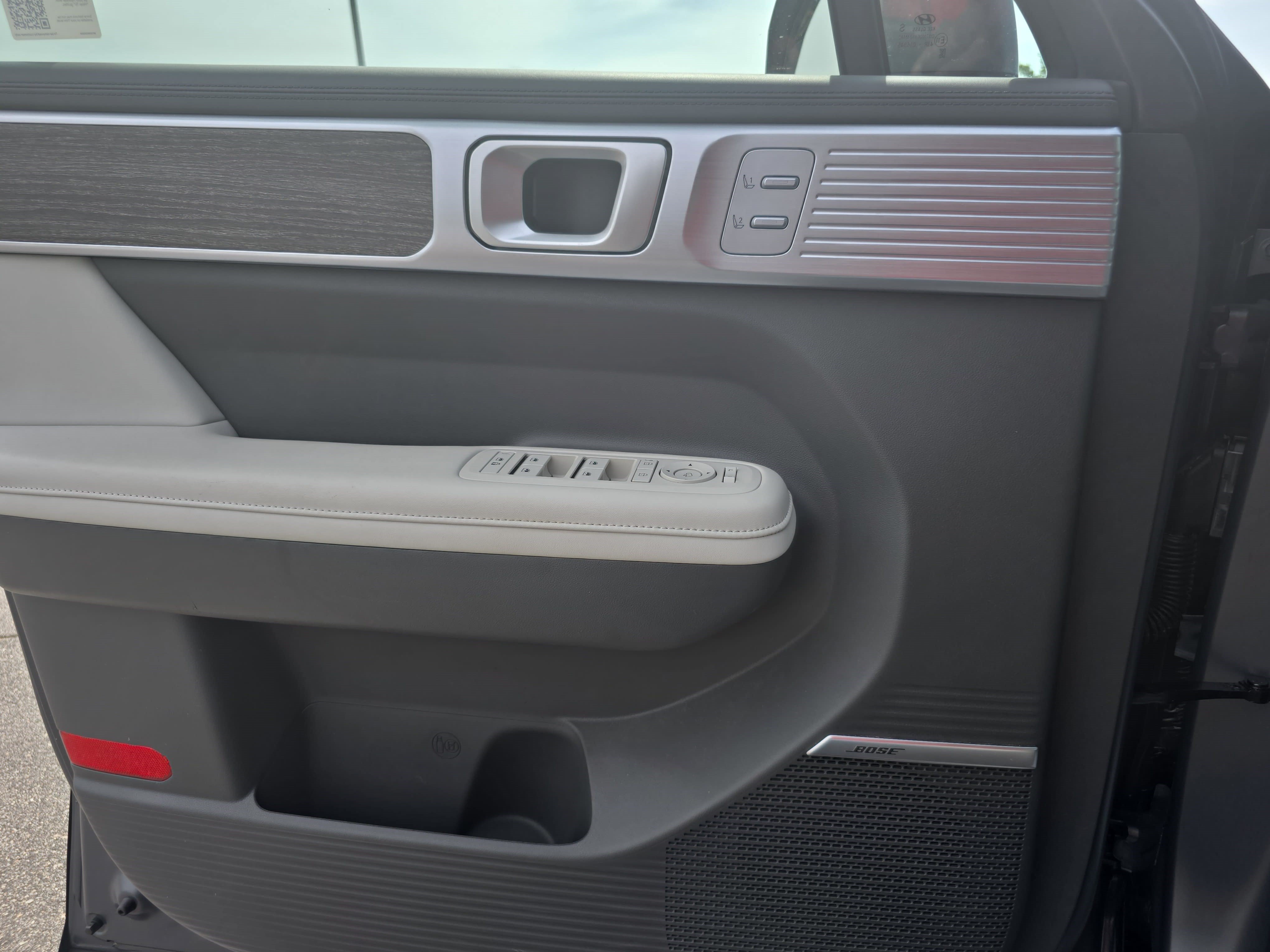Used 2025 Hyundai Santa Fe Calligraphy AWD/4WD image 25