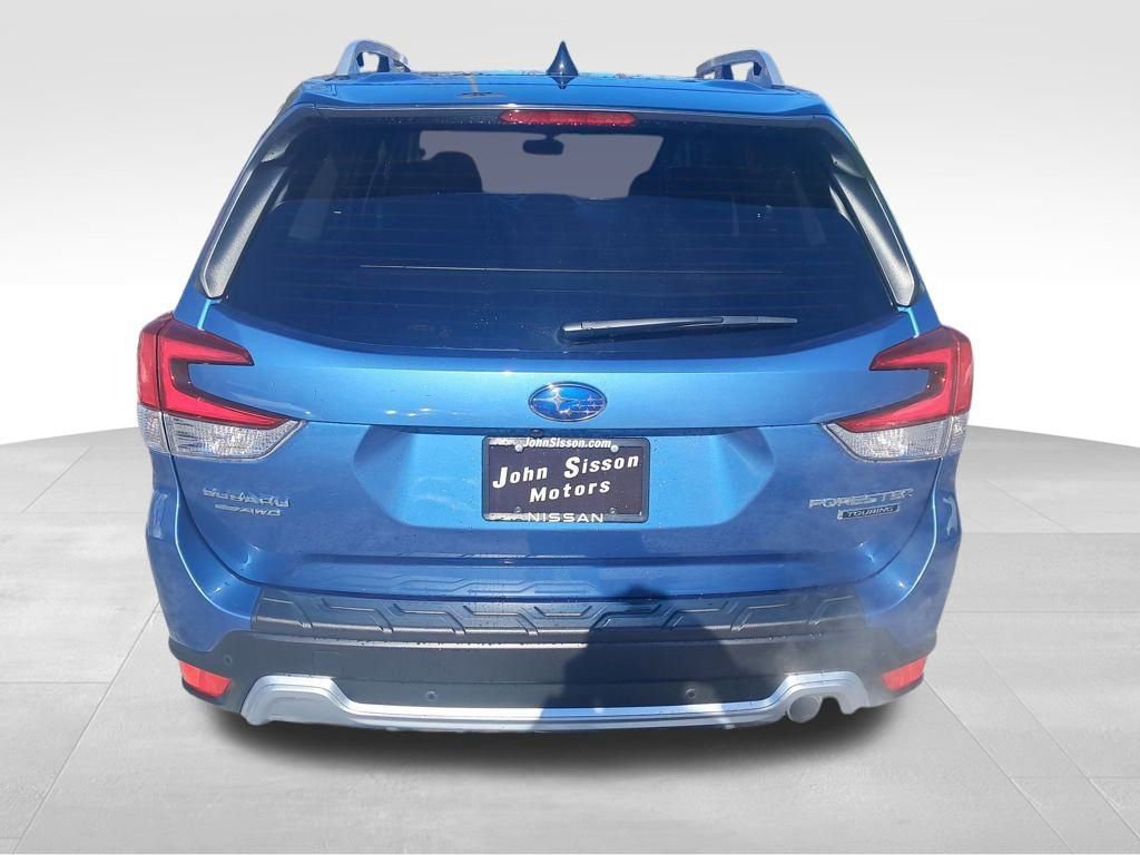 Used 2024 Subaru Forester Touring image 9