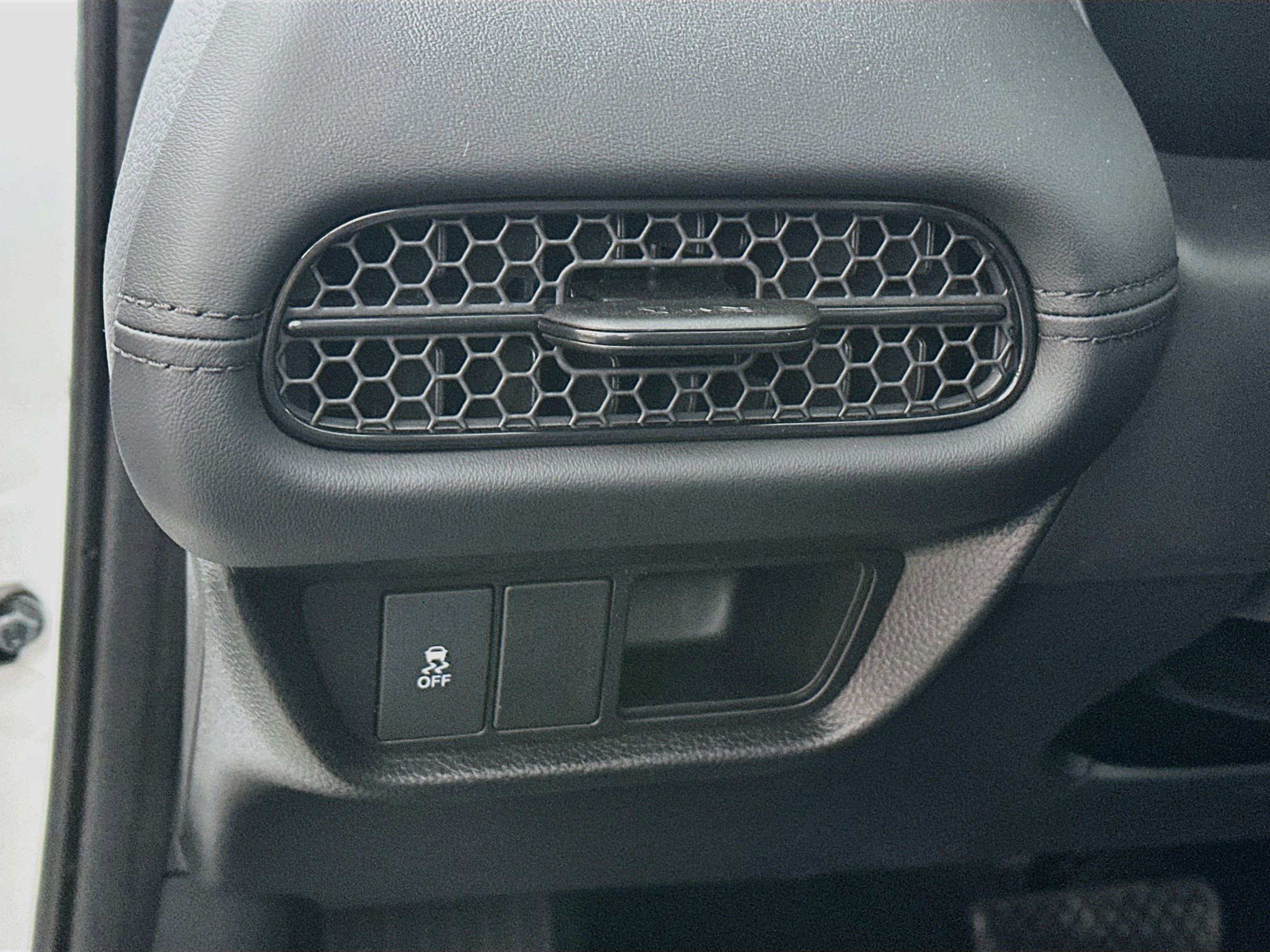 New 2027 Honda HR-V LX image 10