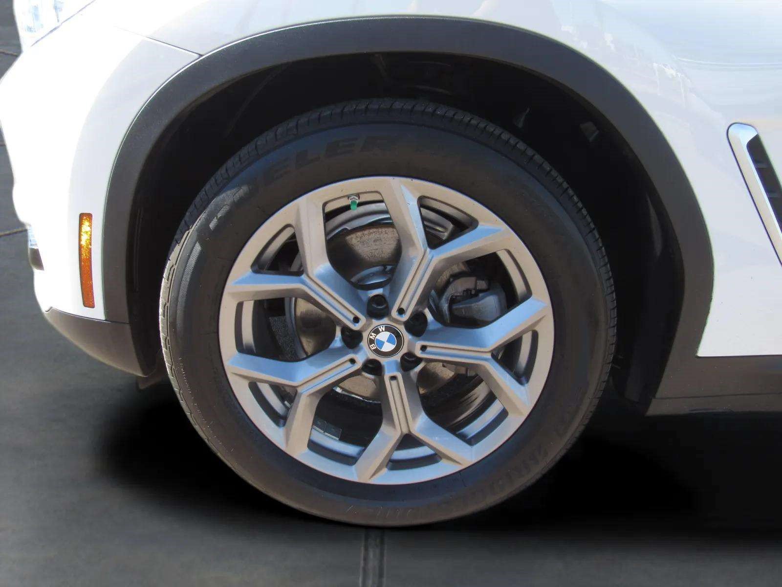 Used 2021 BMW X3 sDrive30i w/ Convenience Package RWD image 4