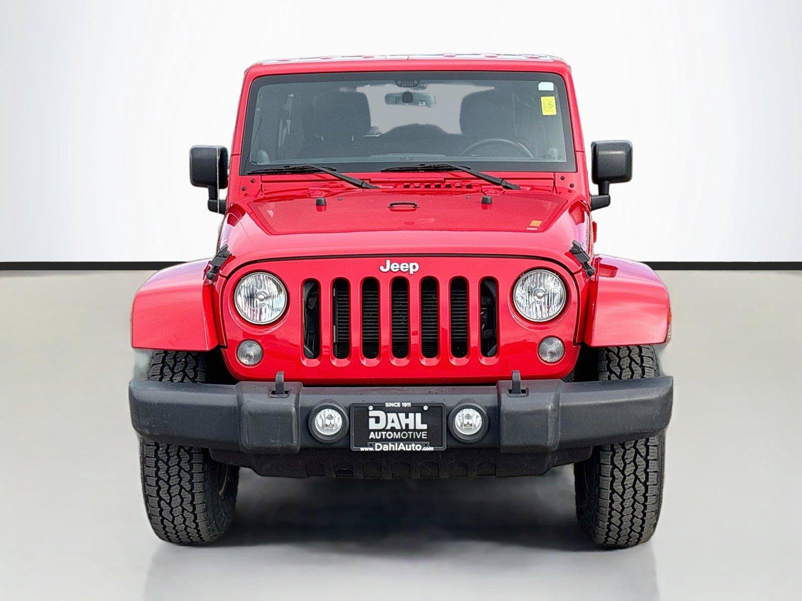 Used 2014 Jeep Wrangler Unlimited Rubicon w/ Dual Top Group AWD/4WD image 3