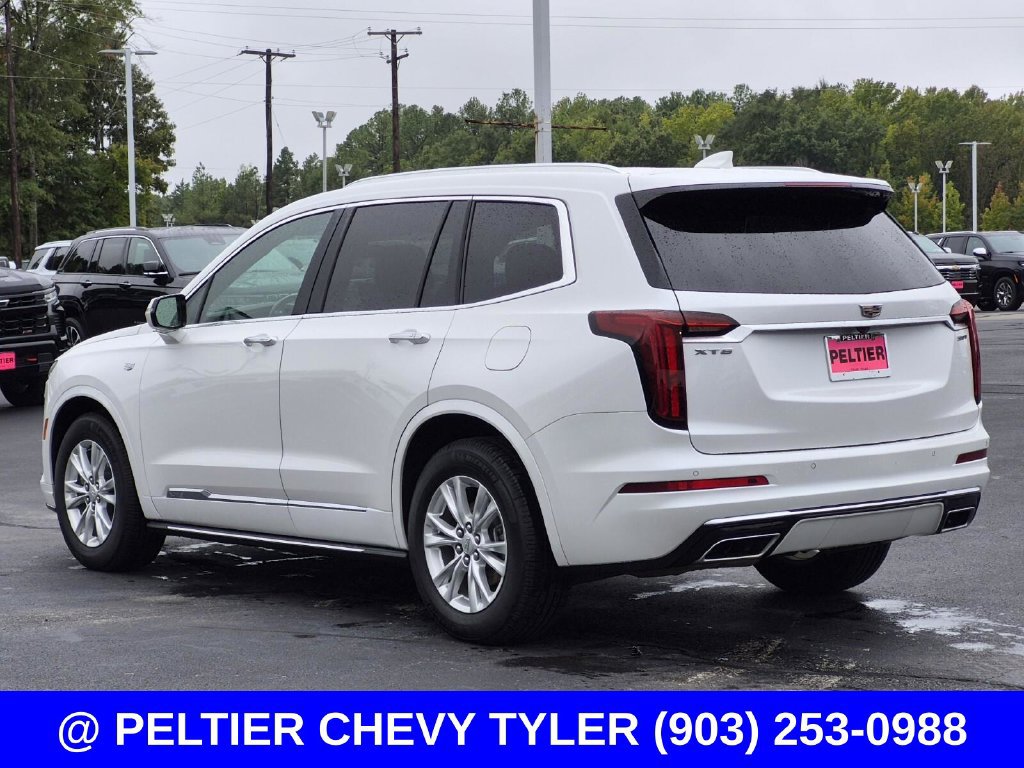 Used 2023 Cadillac XT6 Luxury FWD image 4