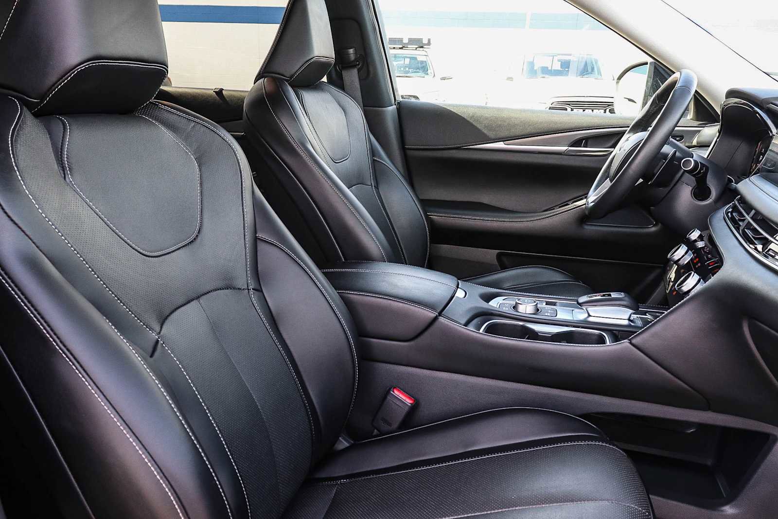 Used 2023 INFINITI QX60 Luxe w/ Cargo Package image 22