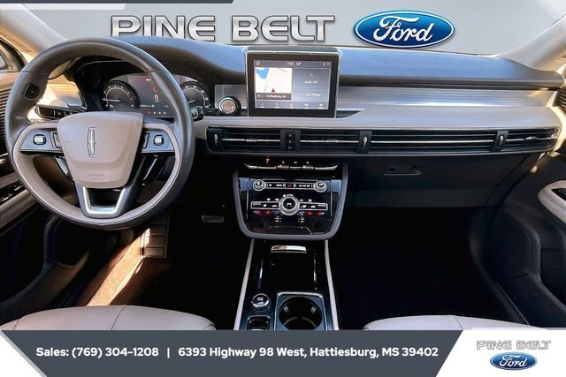 Used 2021 Lincoln Corsair FWD w/ Premium Package image 13