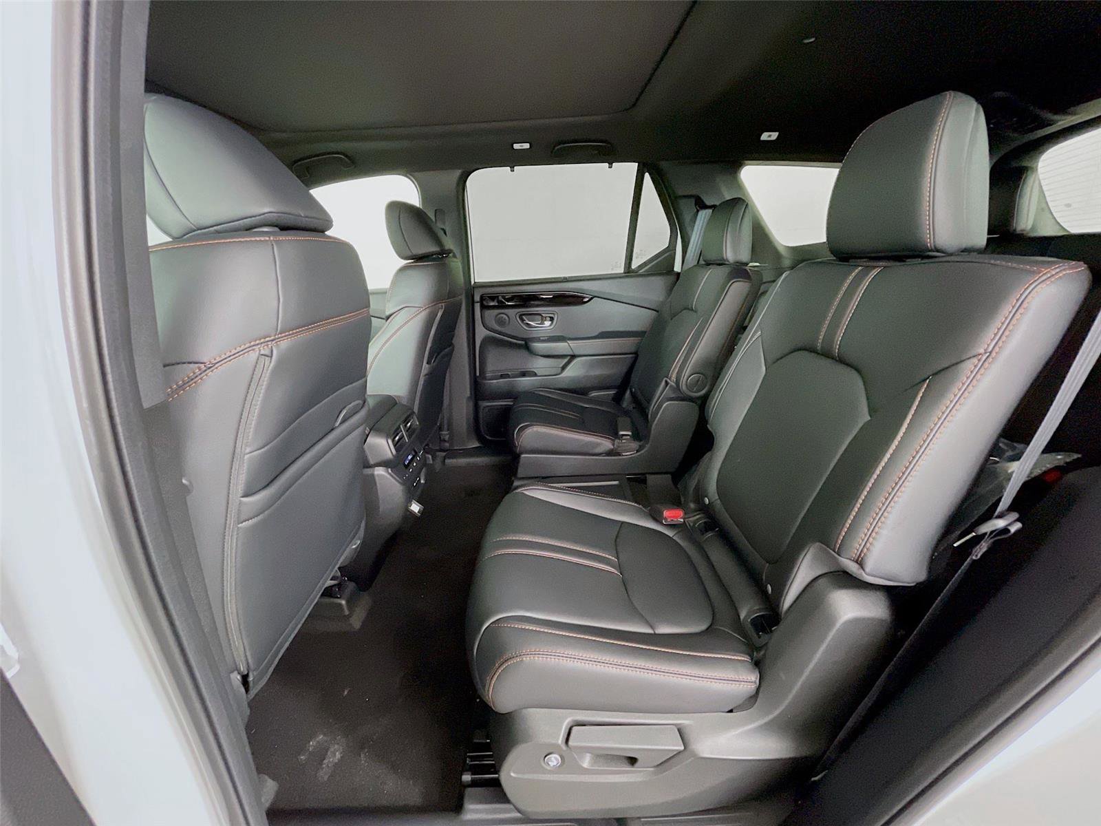 New 2025 Honda Pilot TrailSport image 17
