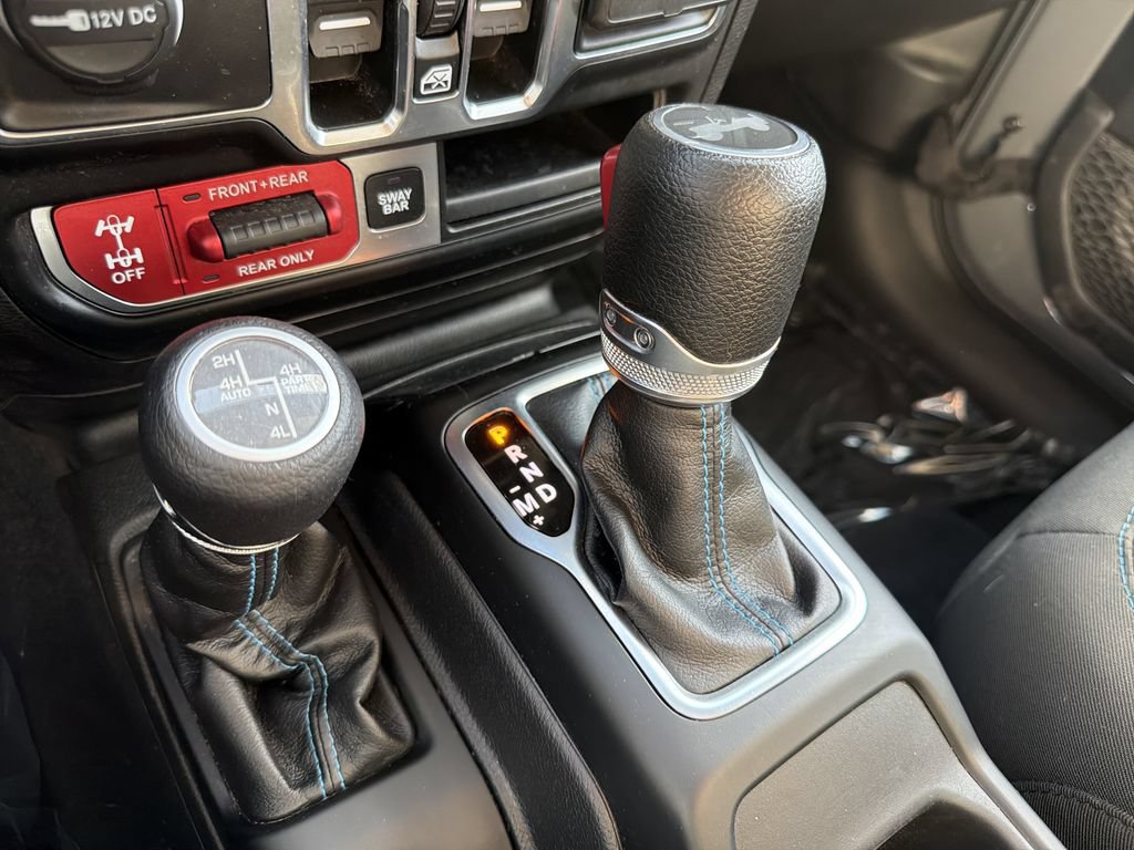 Used 2023 Jeep Wrangler Unlimited Rubicon 4xe w/ Cold Weather Group AWD/4WD image 29