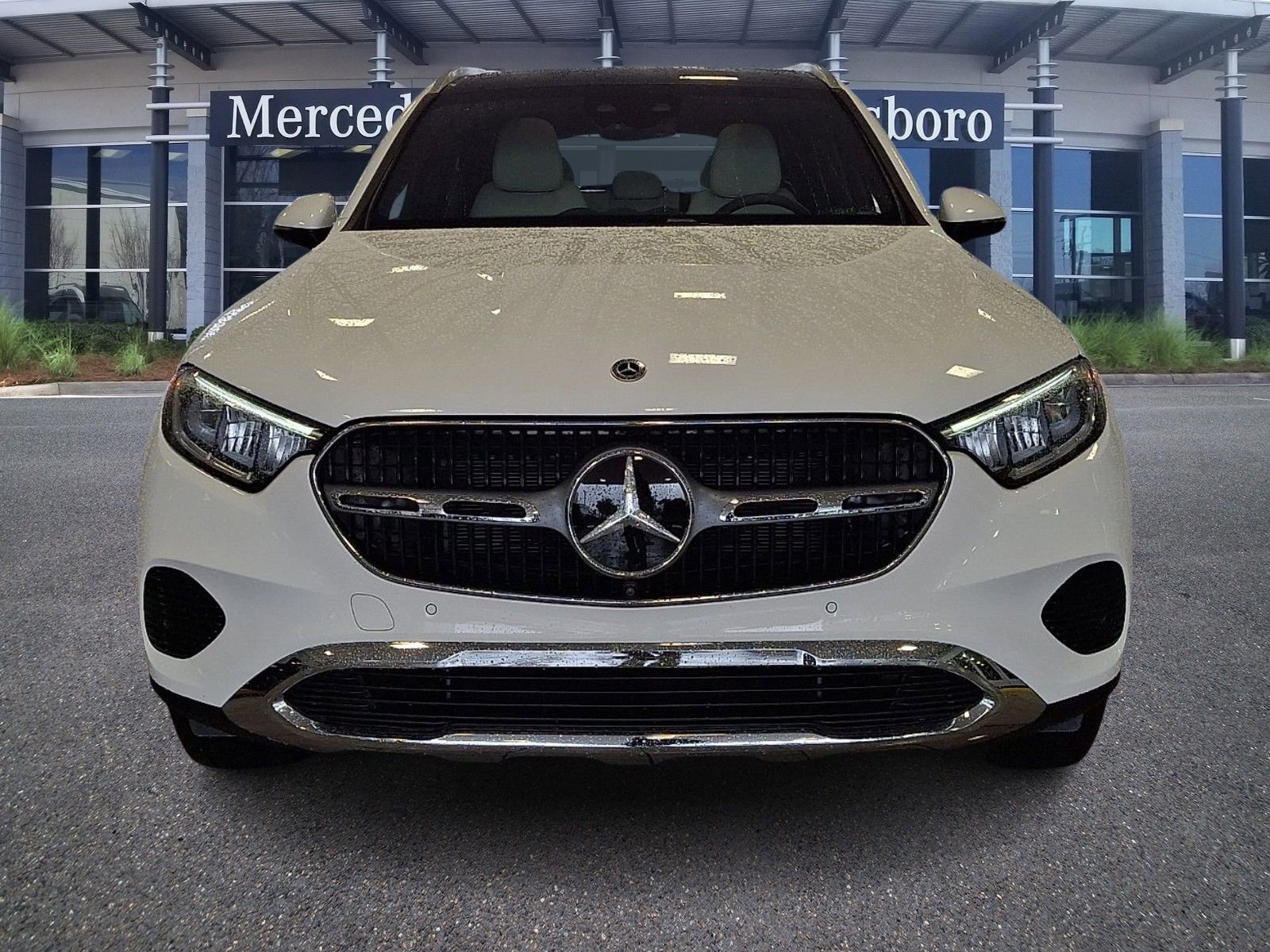 Certified 2025 Mercedes-Benz GLC 350e 4MATIC image 2