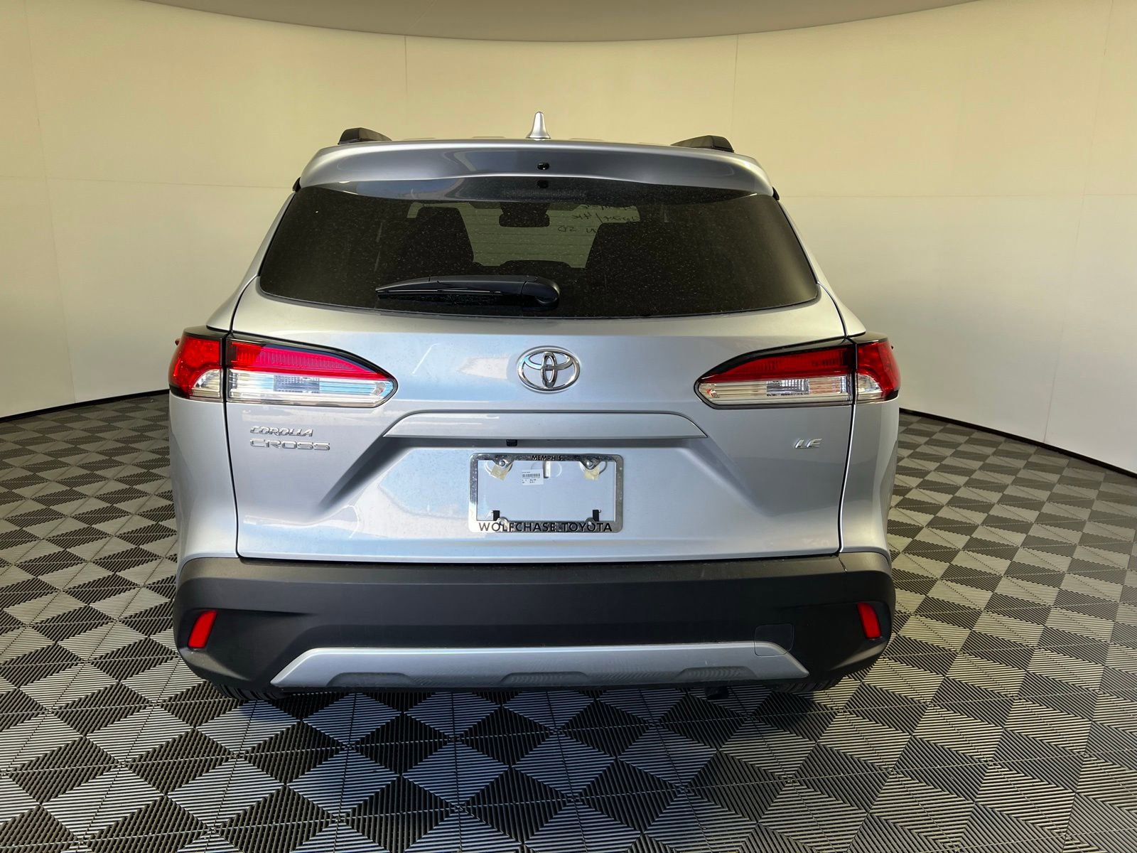 Certified 2024 Toyota Corolla Cross LE image 6