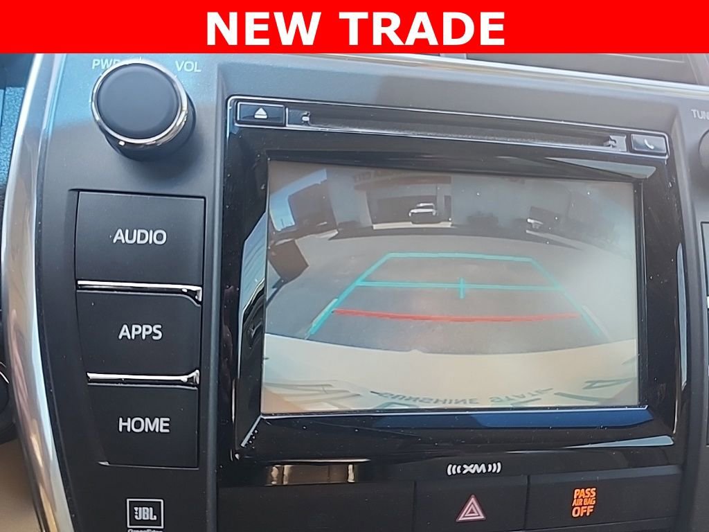 Used 2017 Toyota Camry XLE image 6
