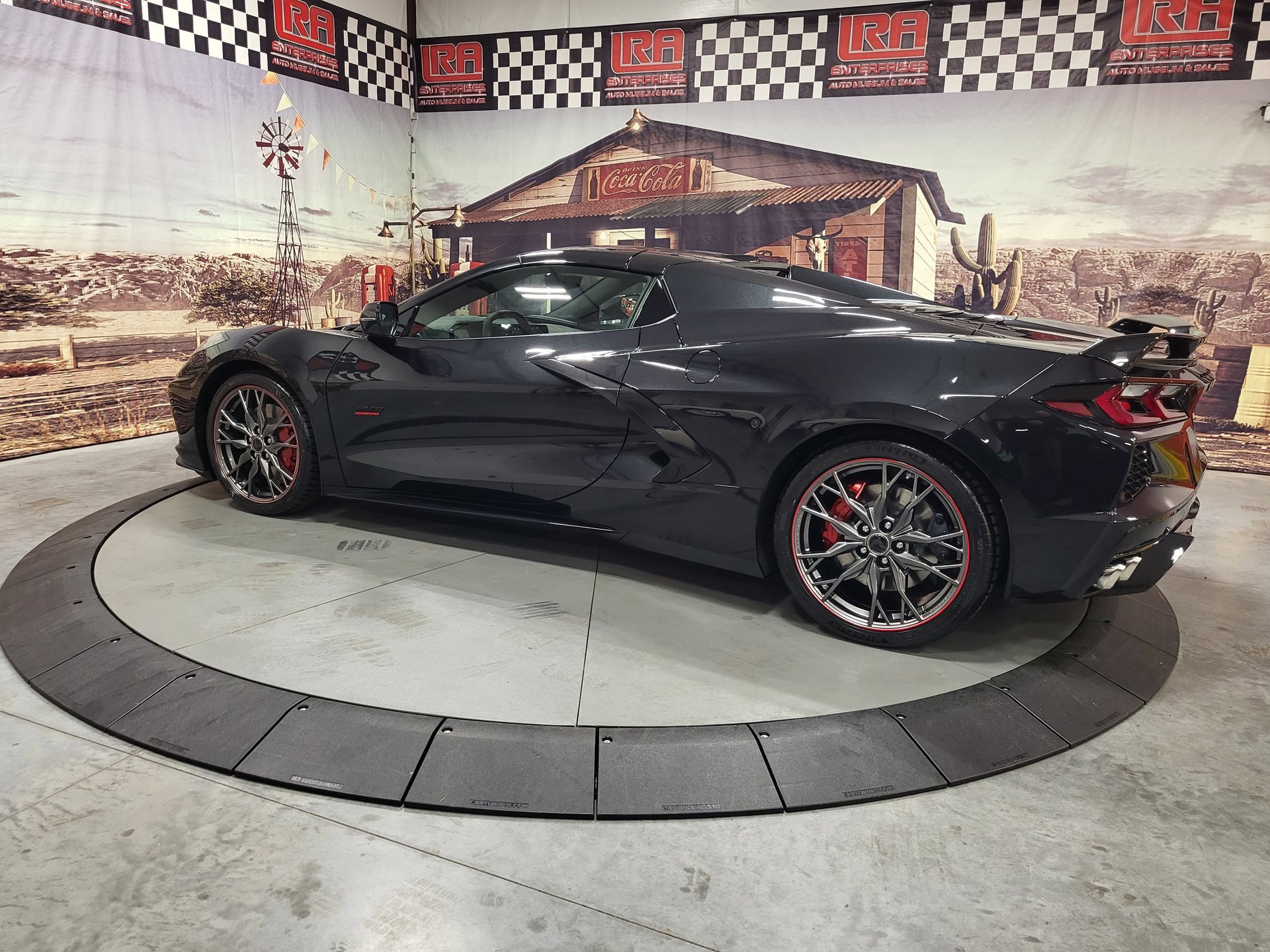 Used 2023 Chevrolet Corvette Stingray Premium Conv w/ Z51 Performance Package image 6