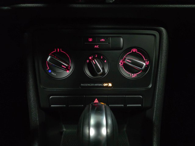 Used 2019 Volkswagen Beetle 2.0T S image 22