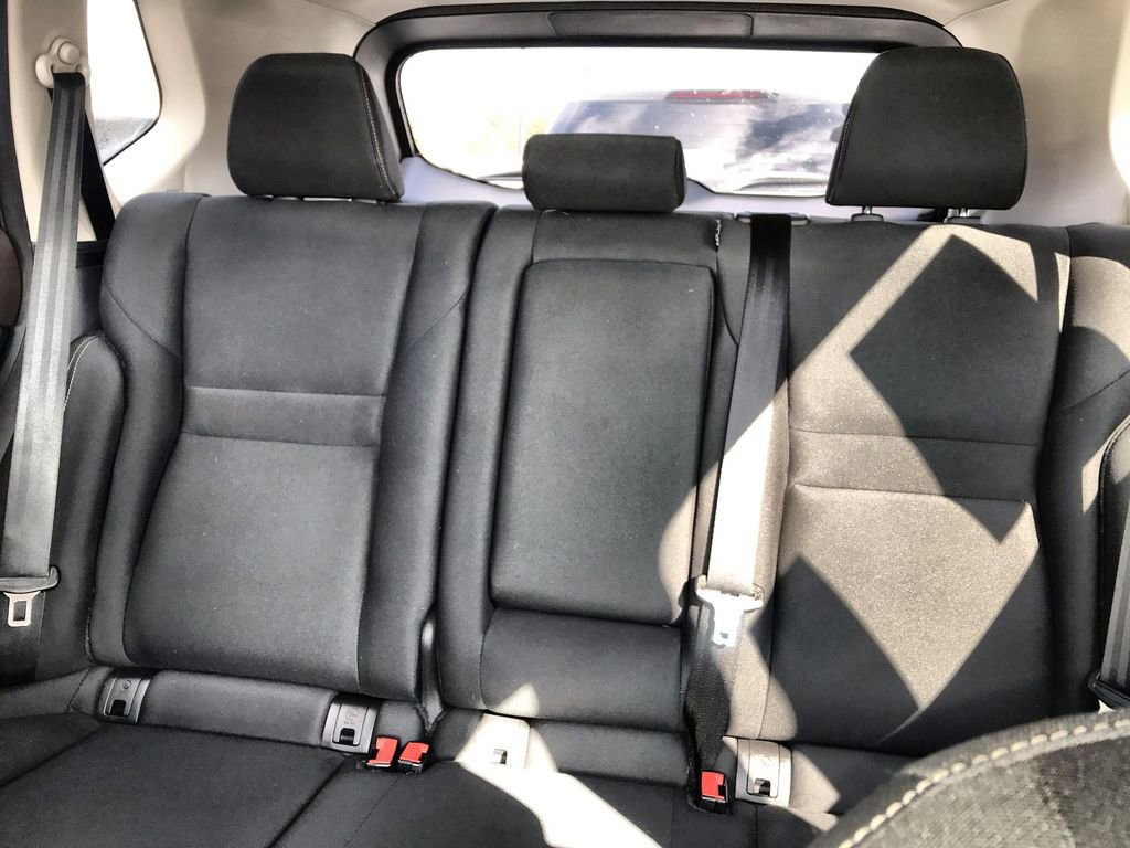 Used 2023 Nissan Rogue S image 21