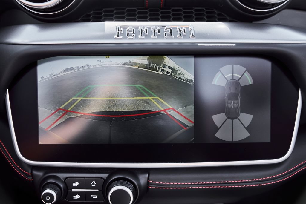 Used 2020 Ferrari Portofino RWD image 74