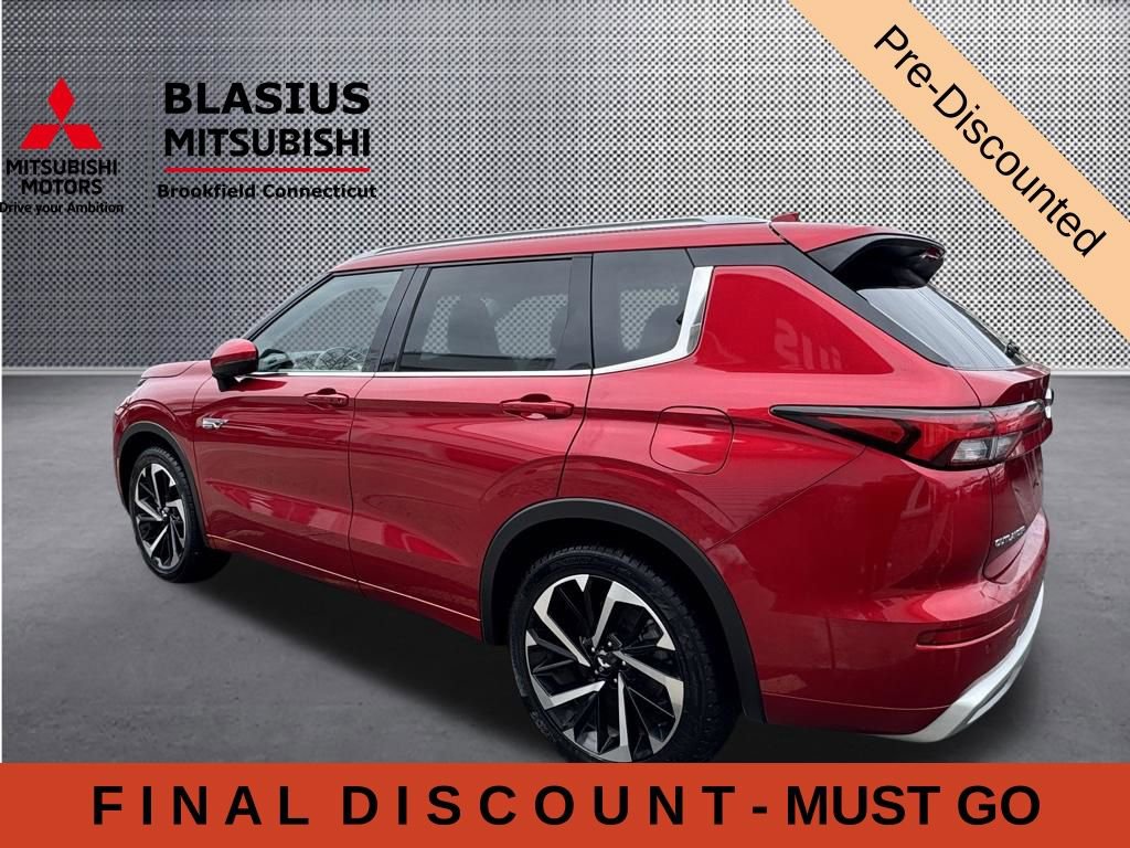 Used 2023 Mitsubishi Outlander SEL AWD/4WD image 18